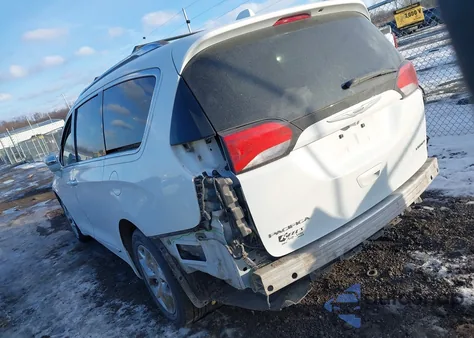 2018 Chrysler Pacifica Limited z USA, uszkodzony, nr VIN 2C4RC1GG4JR232681